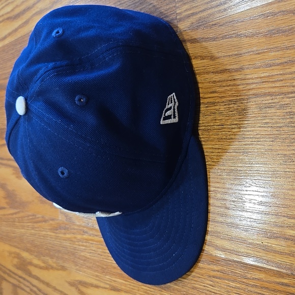 New Era Navy Blue LA Cap - Picture 2 of 10